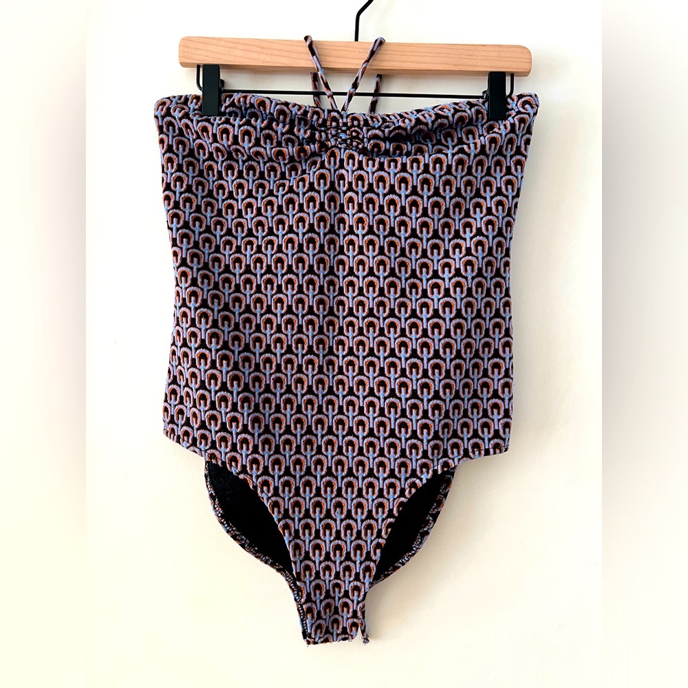 CUTE TRENDY ZARA BODYSUIT W/ RUCHED SWEETHEART NECKLINE